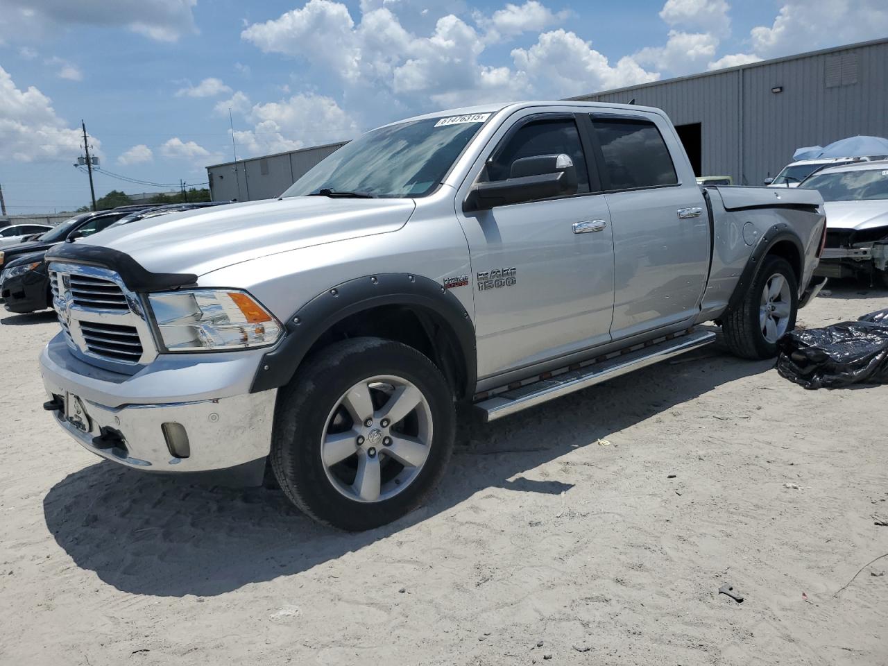 RAM 1500 SLT 2017