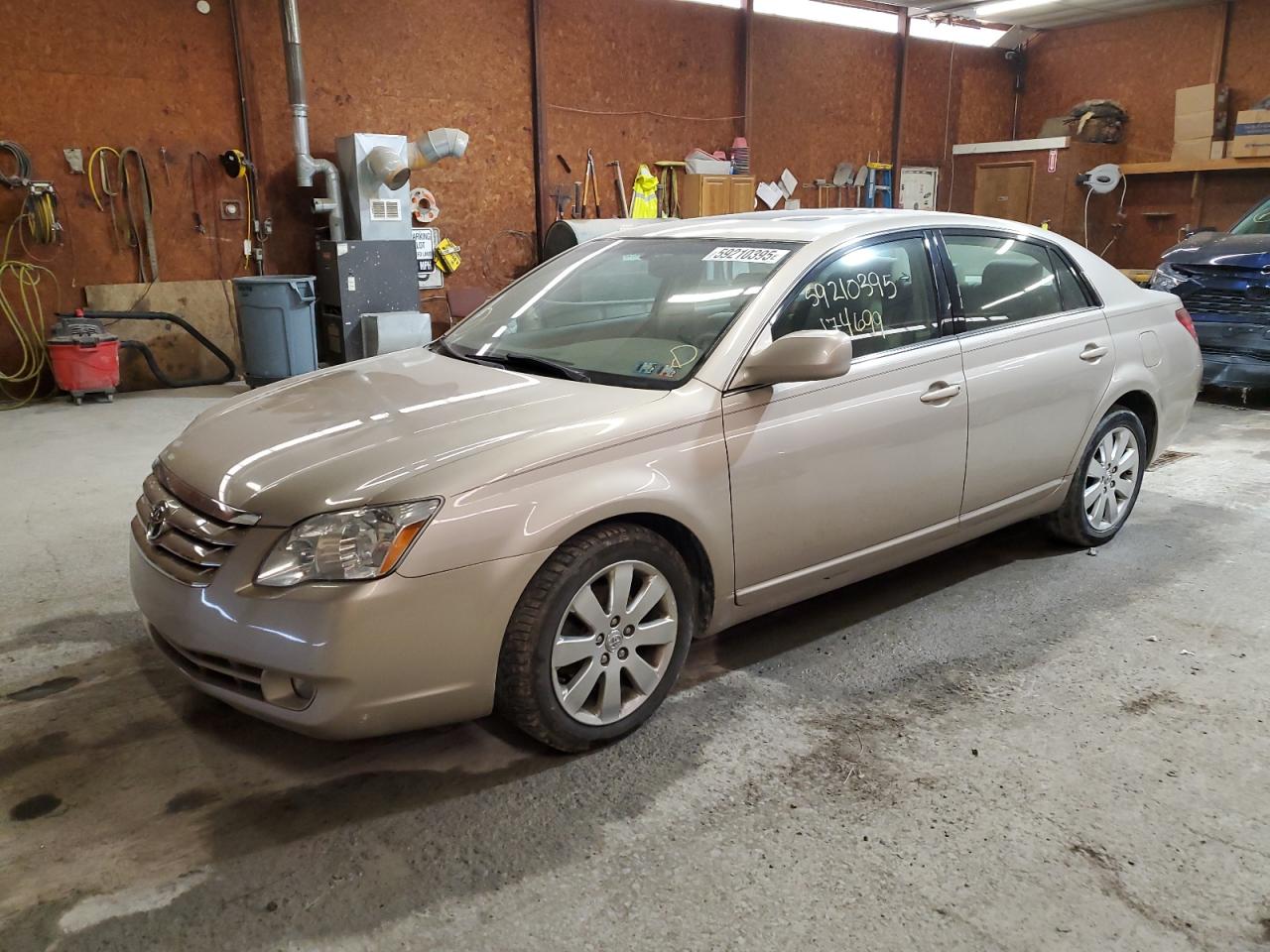 TOYOTA AVALON XL 2006