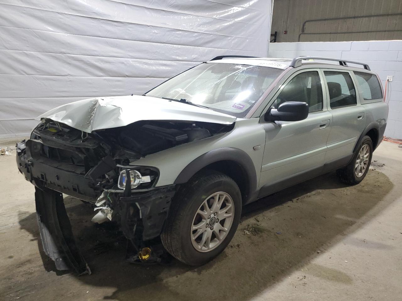VOLVO XC70 2004