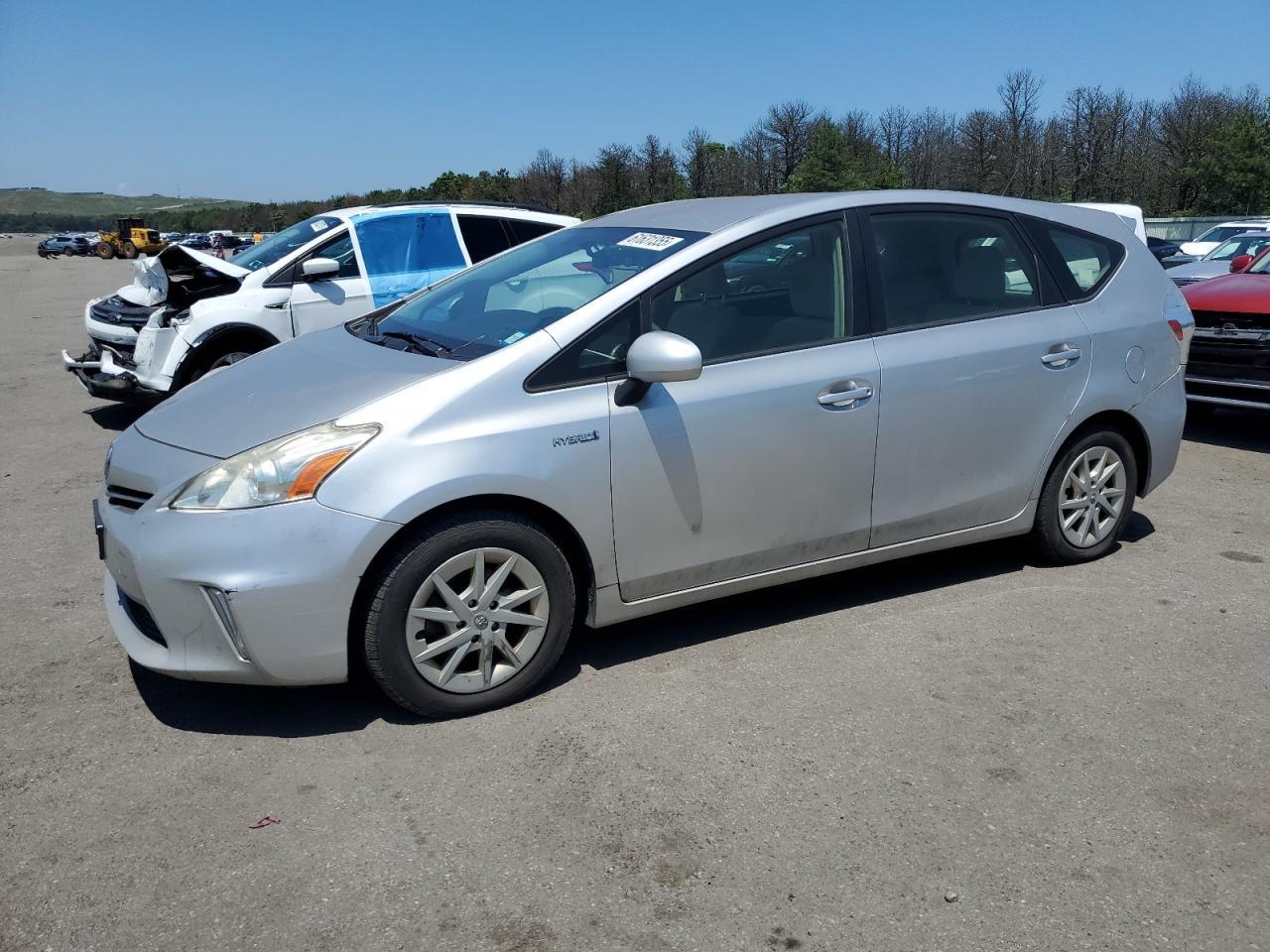 TOYOTA PRIUS V 2012