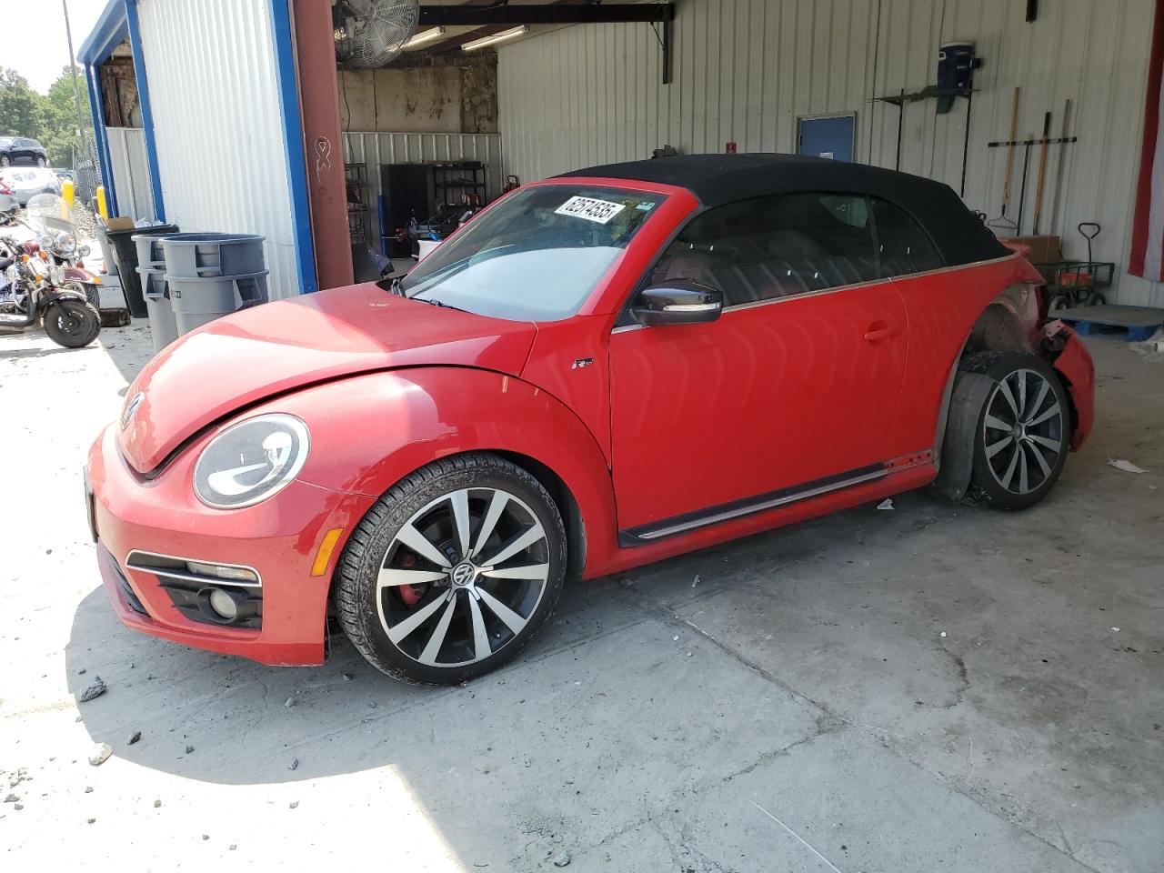 VOLKSWAGEN BEETLE R-L 2015