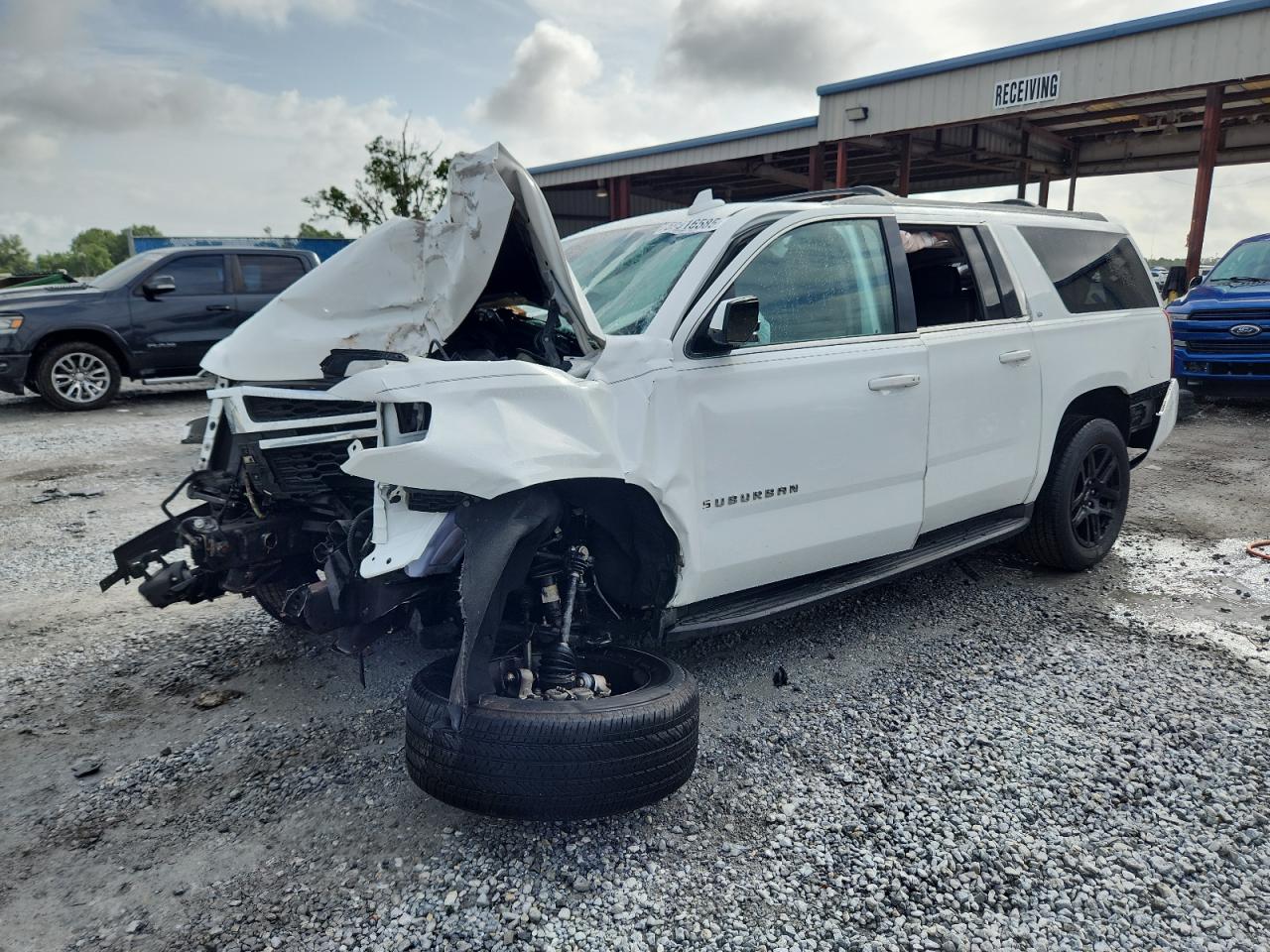 CHEVROLET SUBURBAN 2016