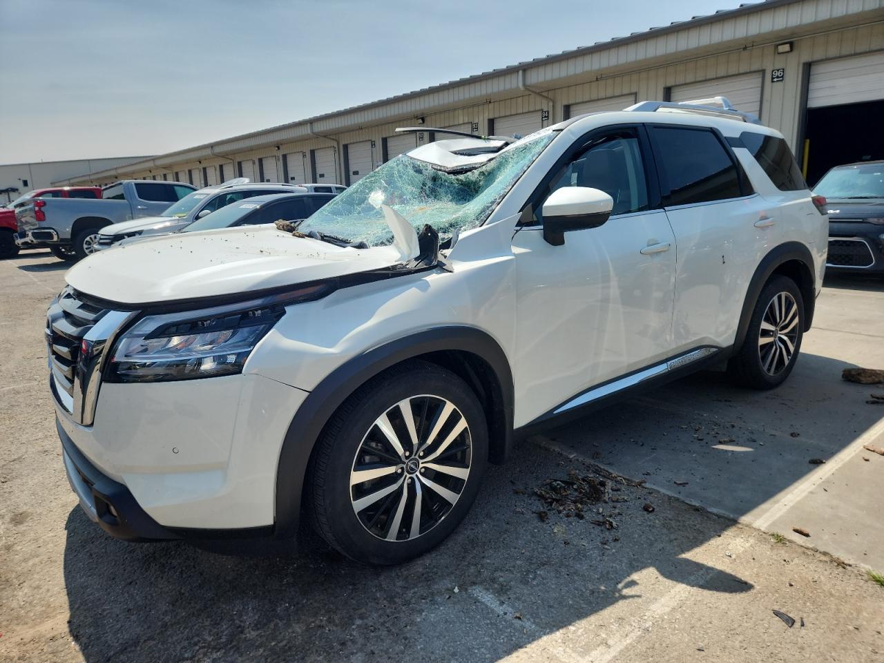 NISSAN PATHFINDER 2023