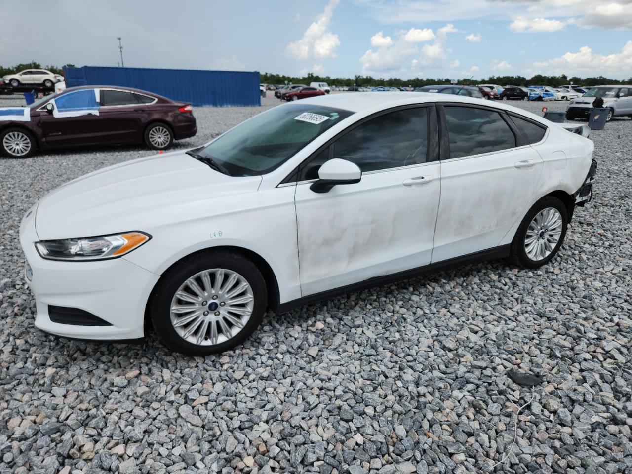 FORD FUSION S H 2016