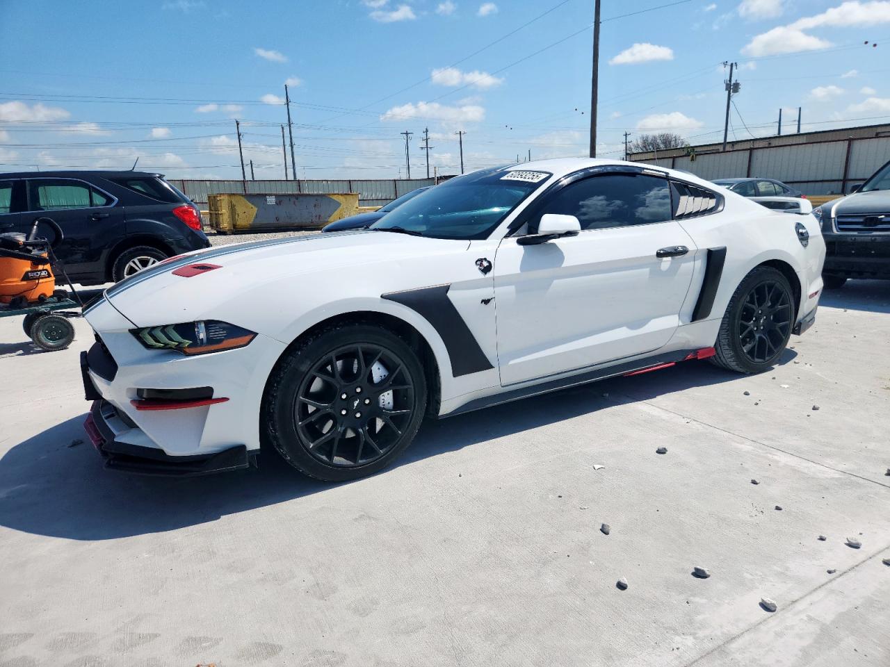 FORD MUSTANG 2019