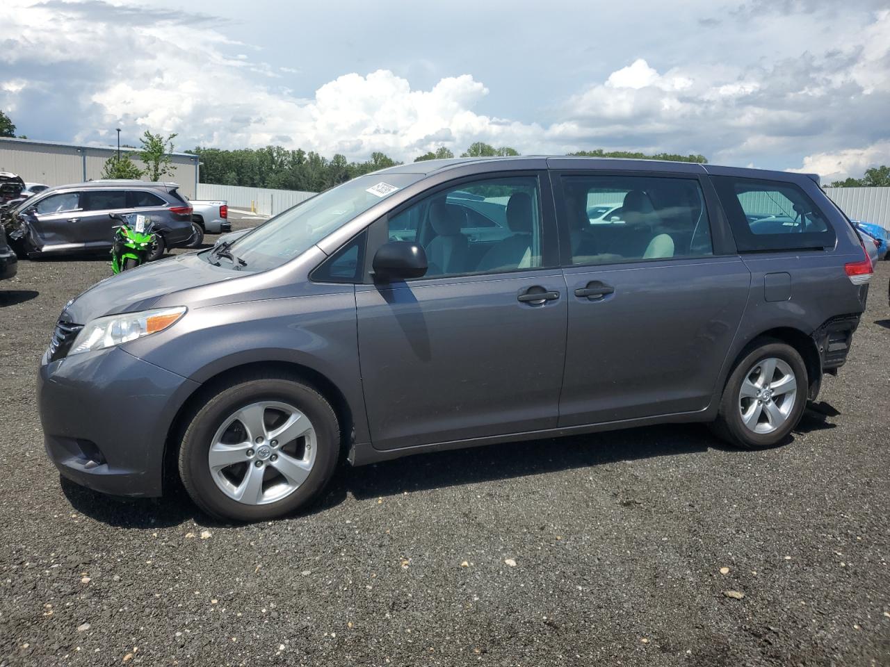 TOYOTA SIENNA 2014