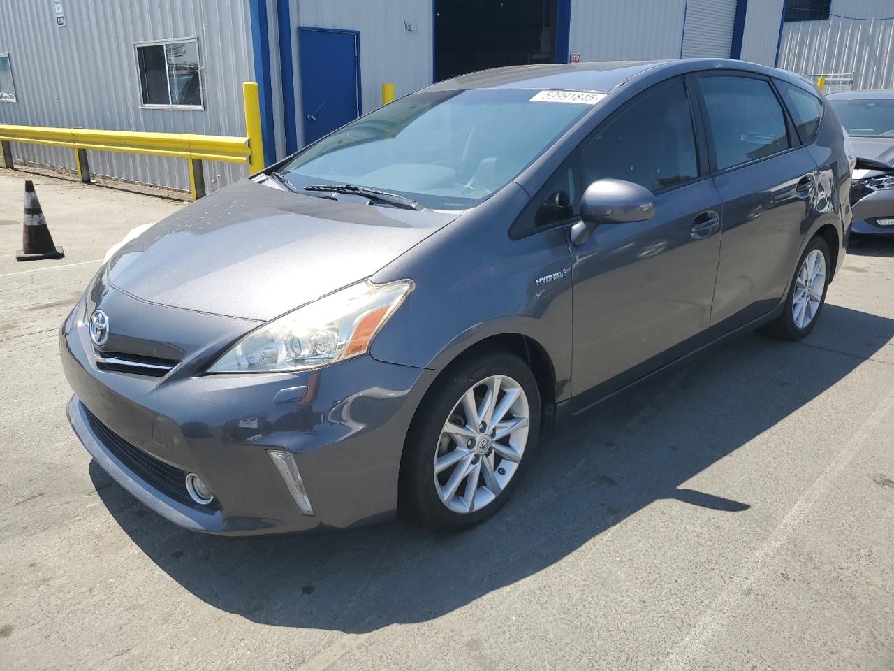 TOYOTA PRIUS V 2014