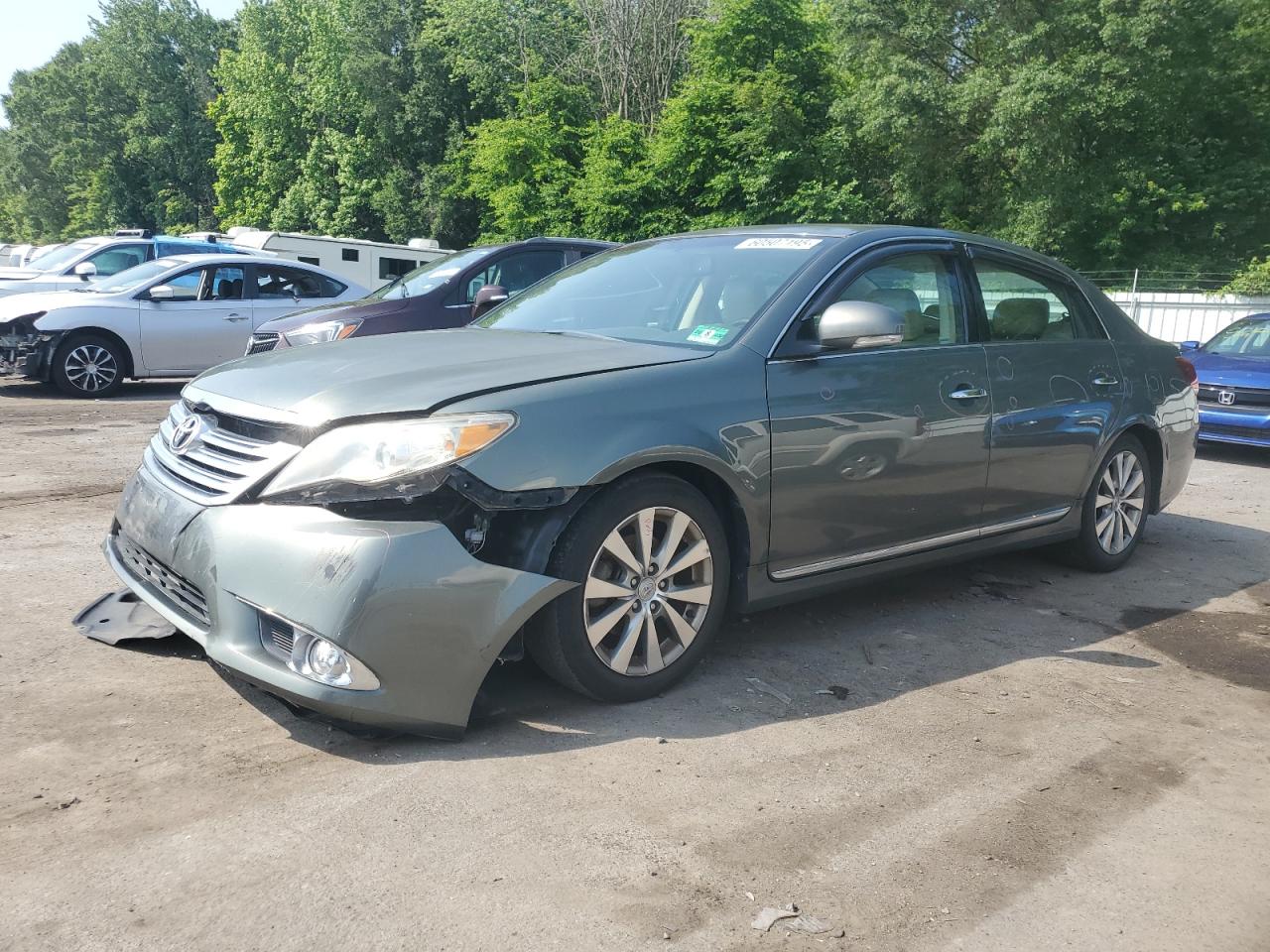 TOYOTA AVALON BAS 2011