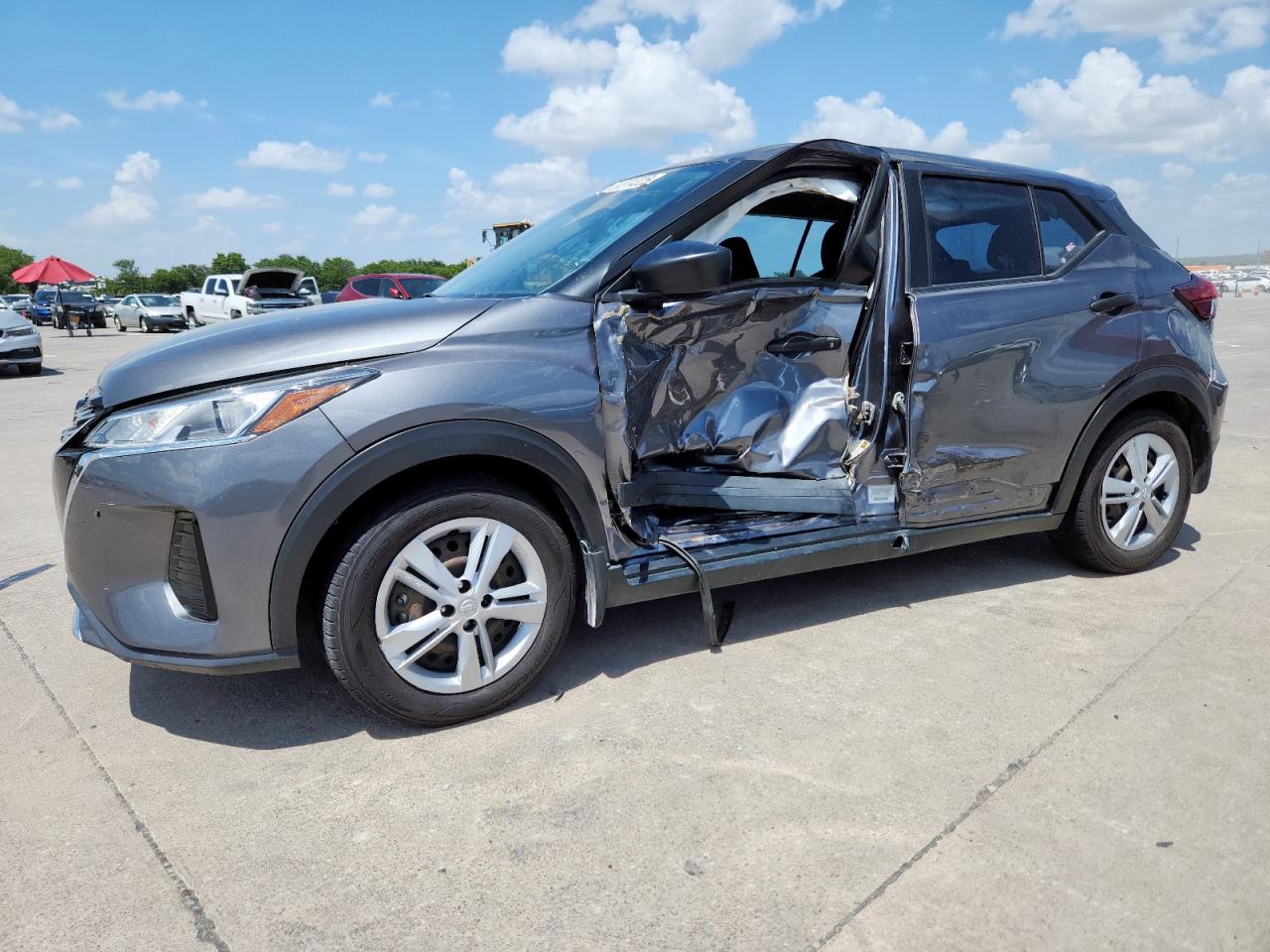 NISSAN KICKS S 2022