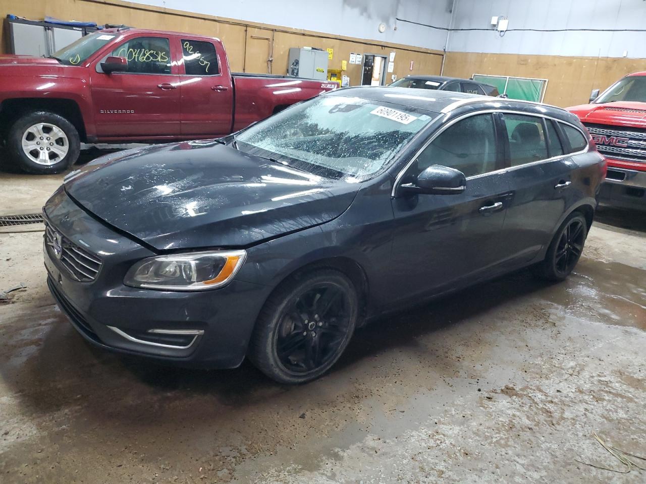 VOLVO V60 PREMIE 2015