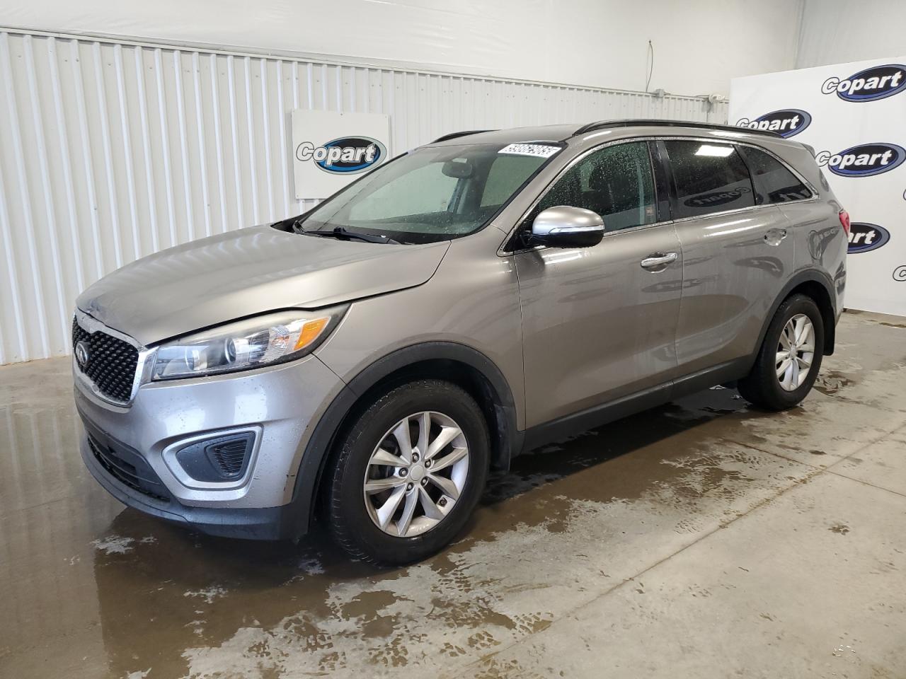 KIA SORENTO LX 2016