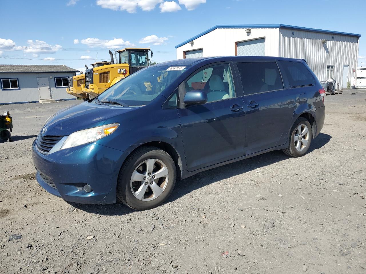TOYOTA SIENNA BAS 2011