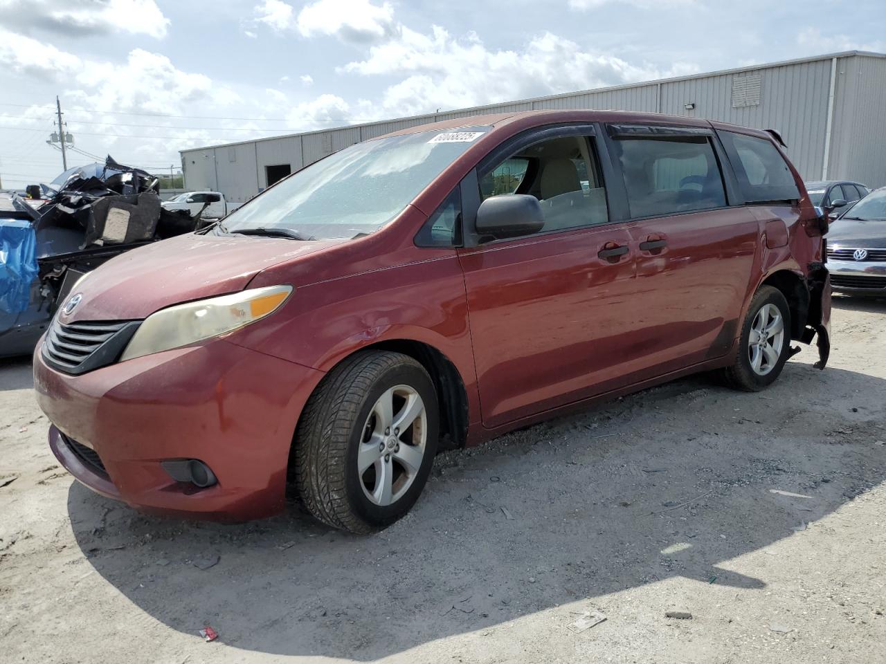 TOYOTA SIENNA BAS 2012