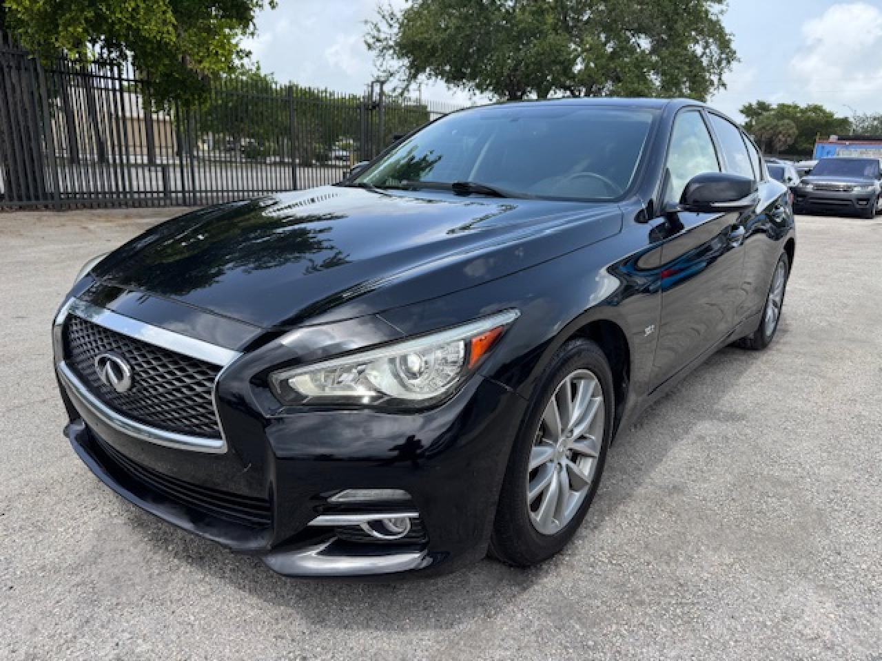INFINITI Q50 PREMIUM 2017