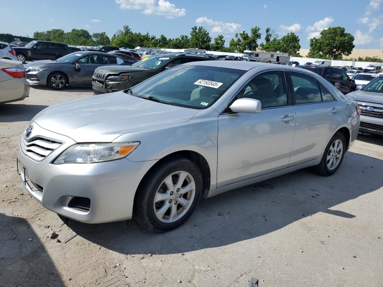 TOYOTA CAMRY BASE 2010
