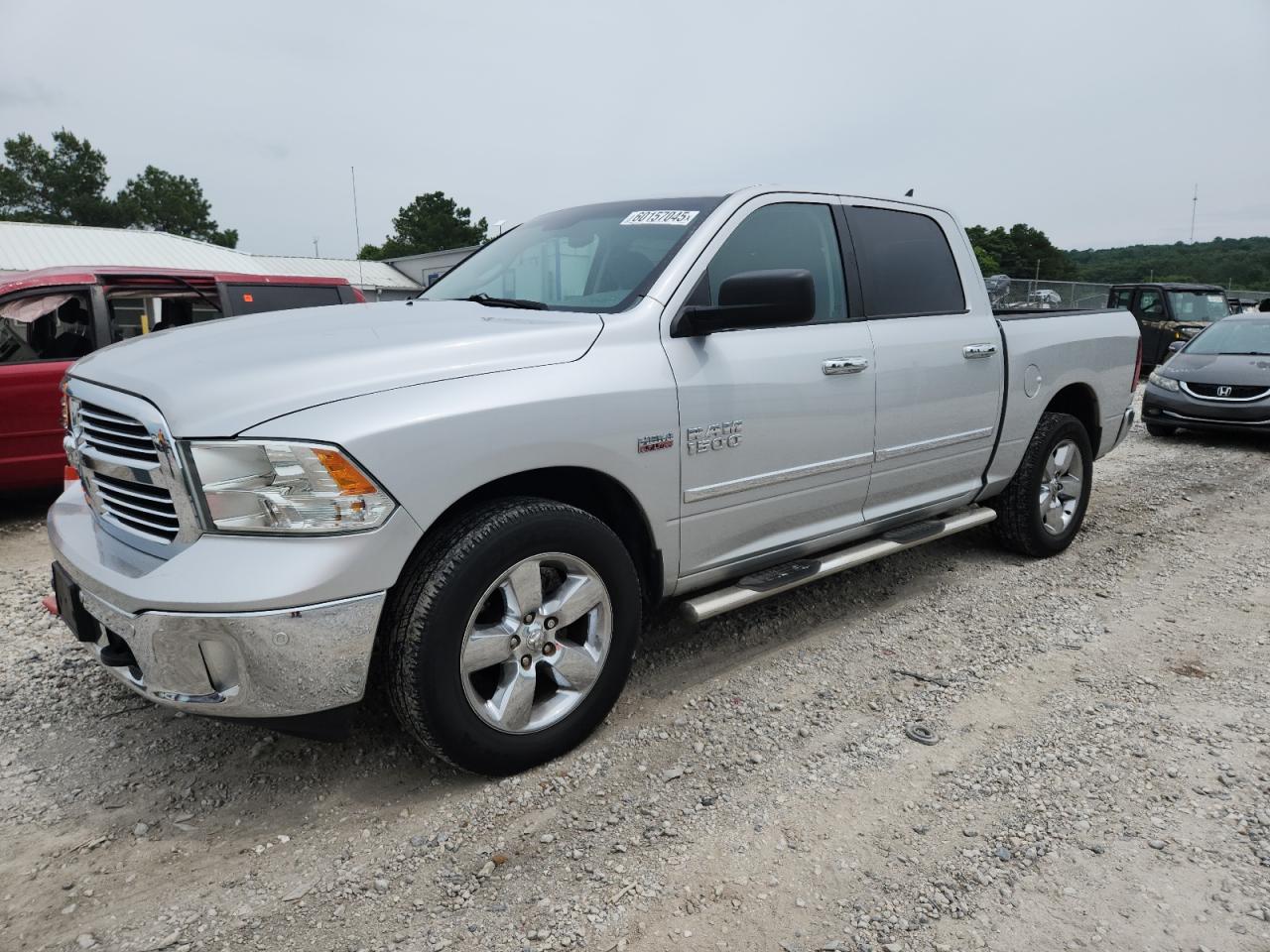 RAM 1500 SLT 2015