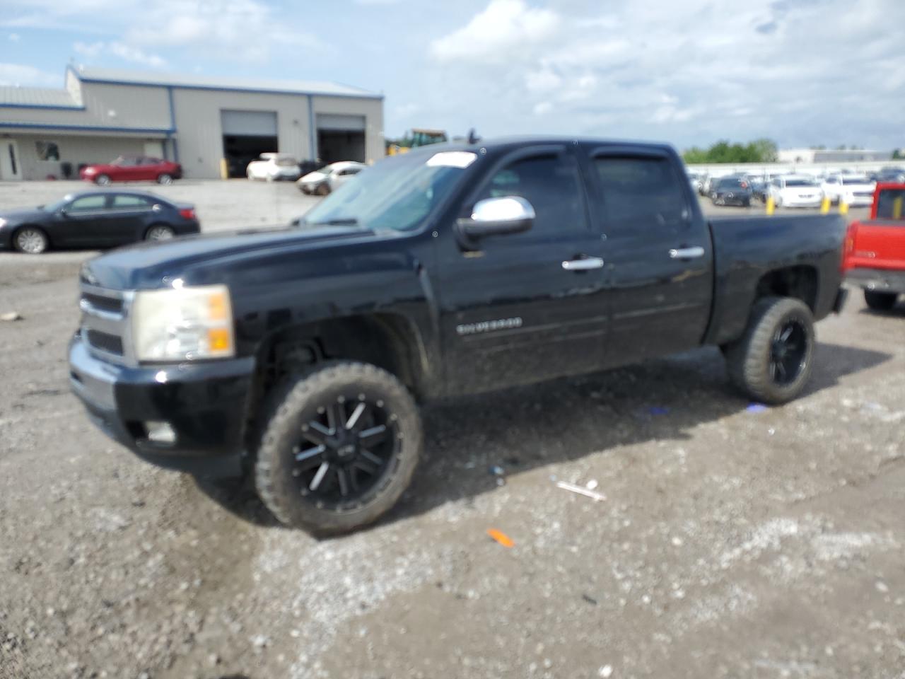 CHEVROLET SILVERADO 2011