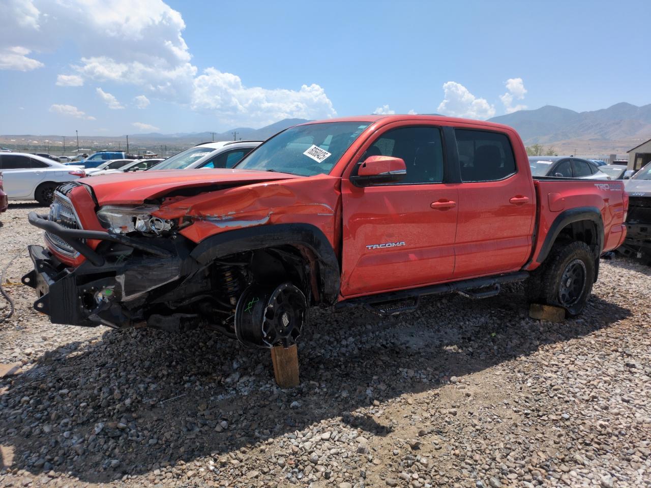 TOYOTA TACOMA DOU 2017