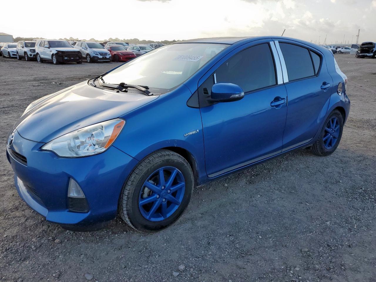 TOYOTA PRIUS C 2014