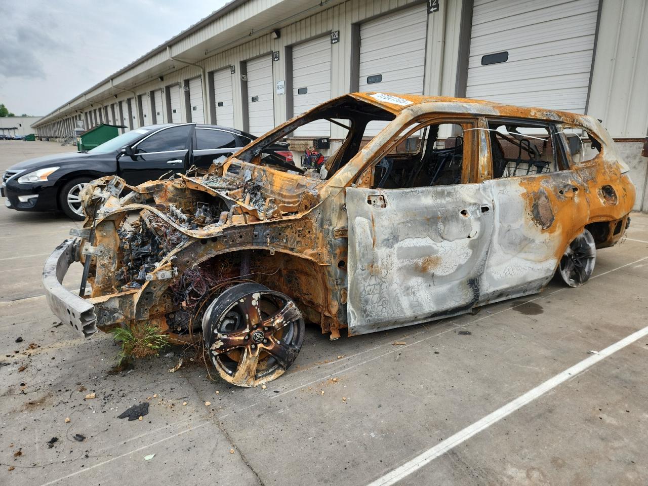 TOYOTA HIGHLANDER 2023
