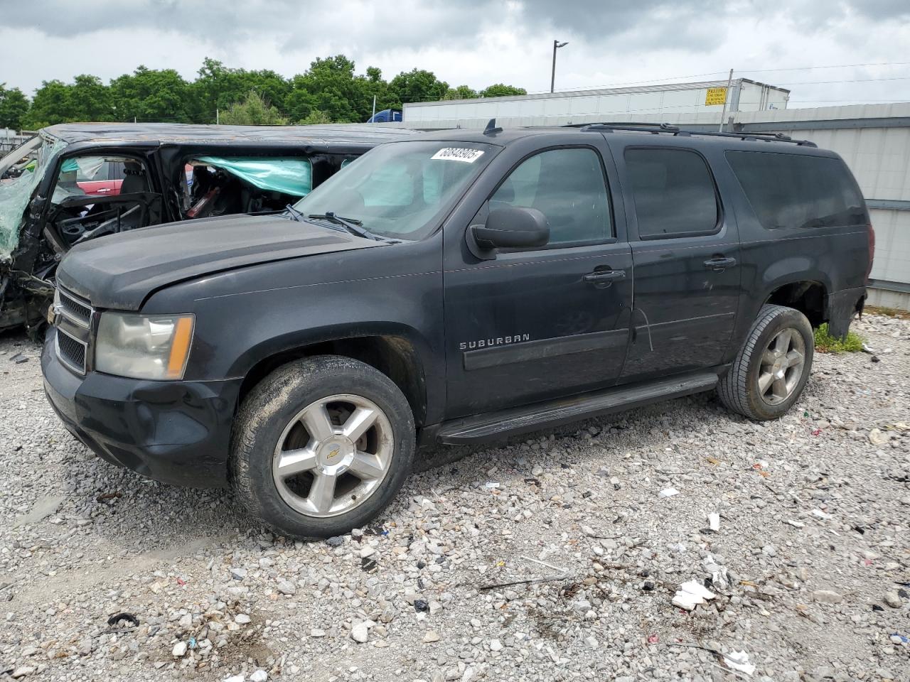 CHEVROLET SUBURBAN K1500 LS 2011