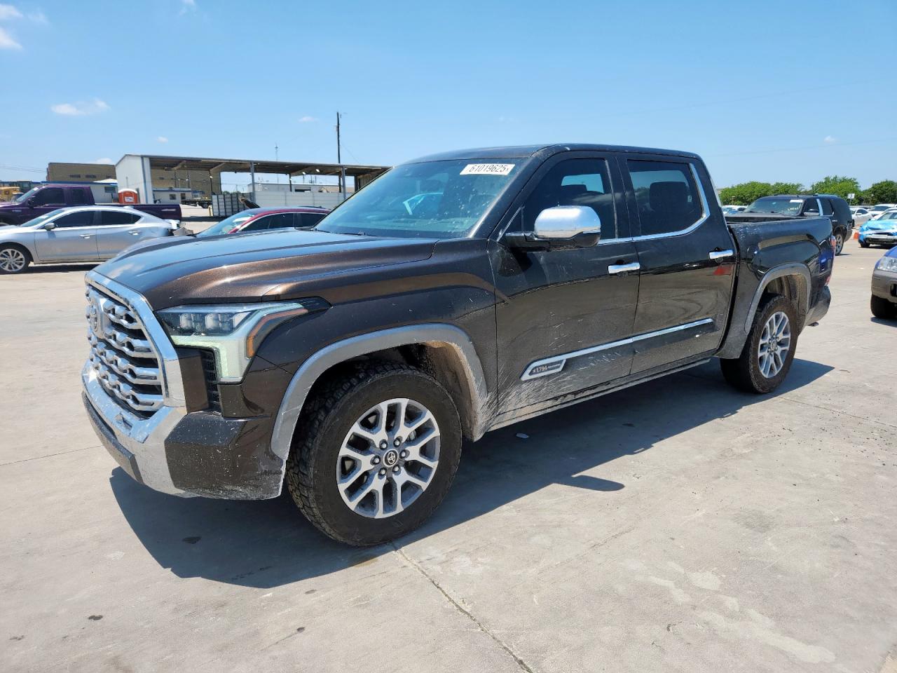 TOYOTA TUNDRA CRE 2022