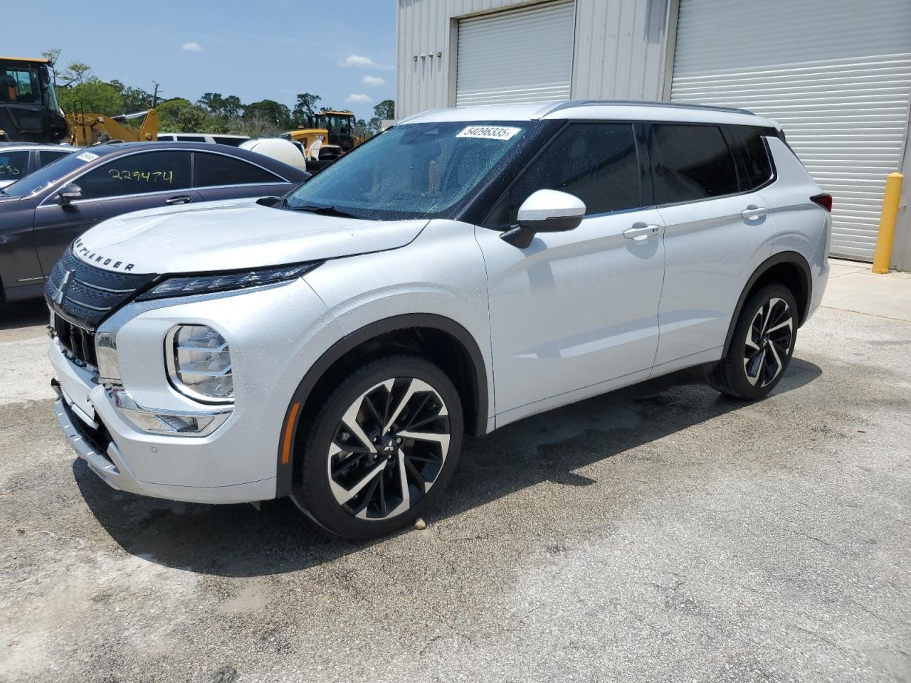 MITSUBISHI OUTLANDER 2024