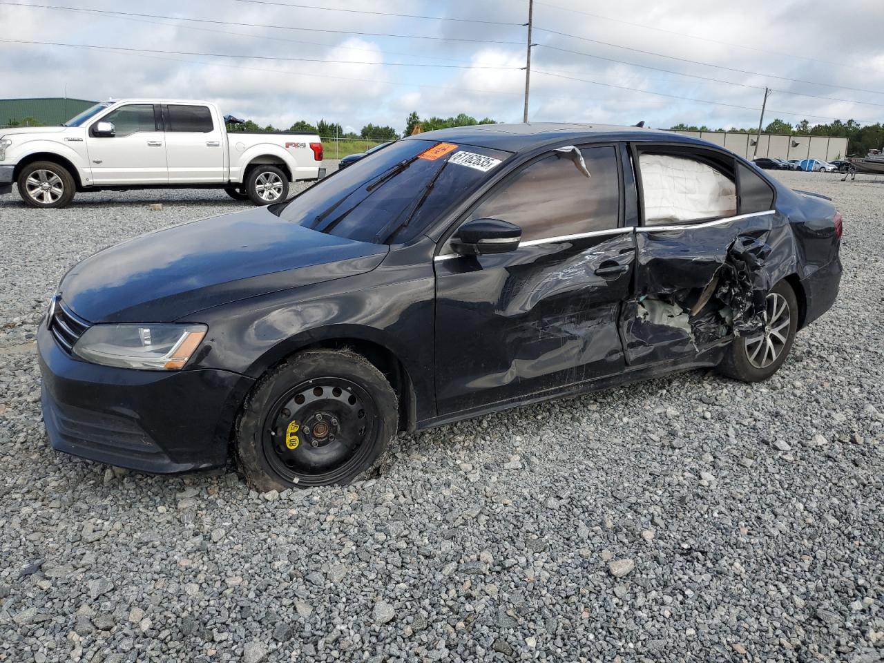 VOLKSWAGEN JETTA 2017