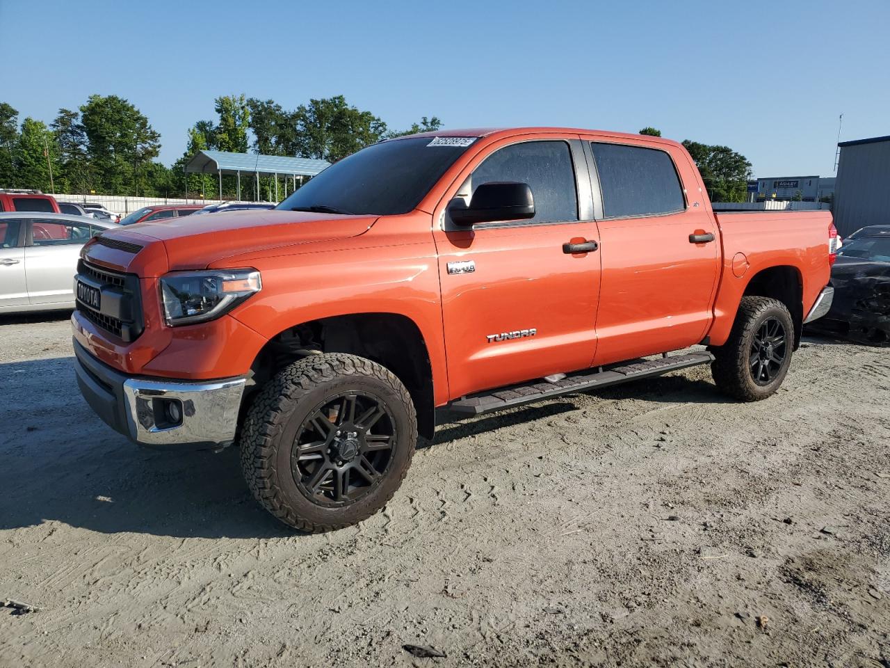 TOYOTA TUNDRA CRE 2017