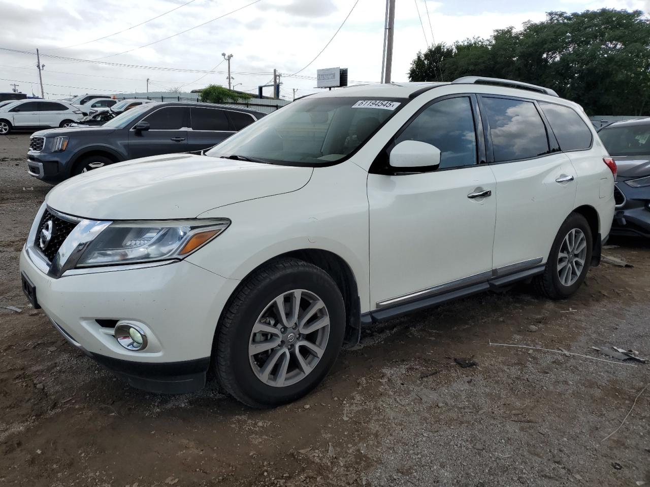 NISSAN PATHFINDER 2016