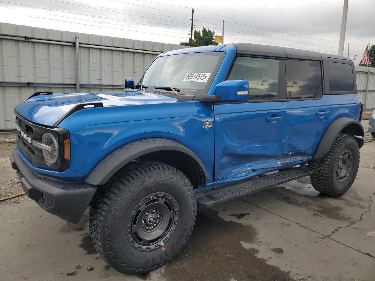 FORD BRONCO OUT 2024