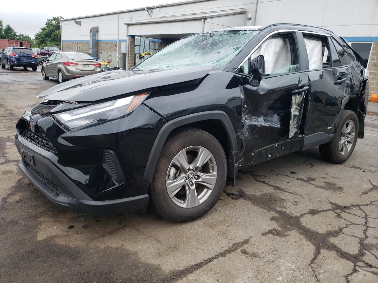 TOYOTA RAV4 LE 2024
