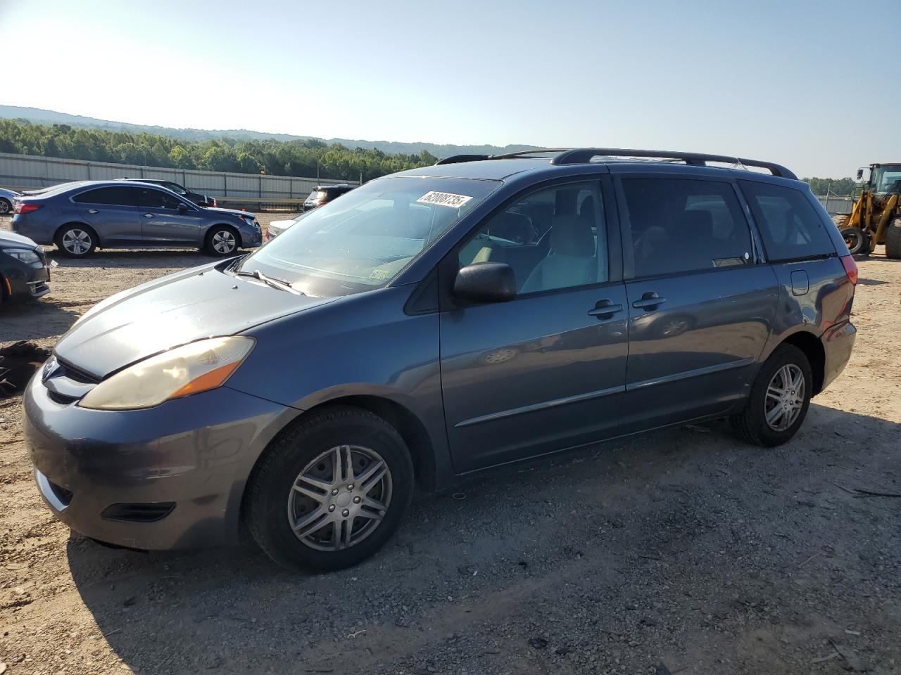 TOYOTA SIENNA CE 2010