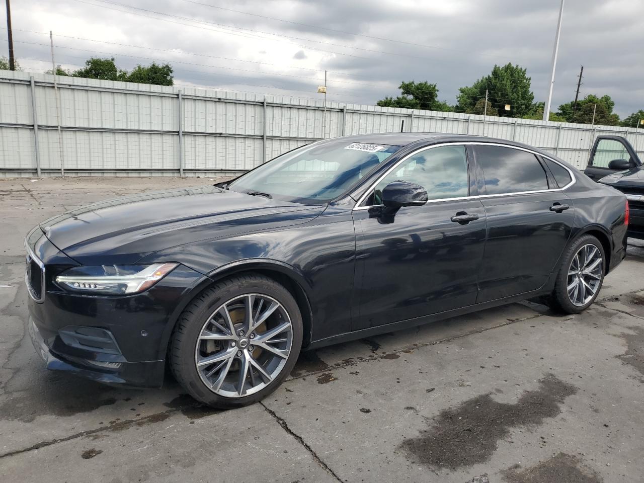 VOLVO S90 T5 MOM 2018