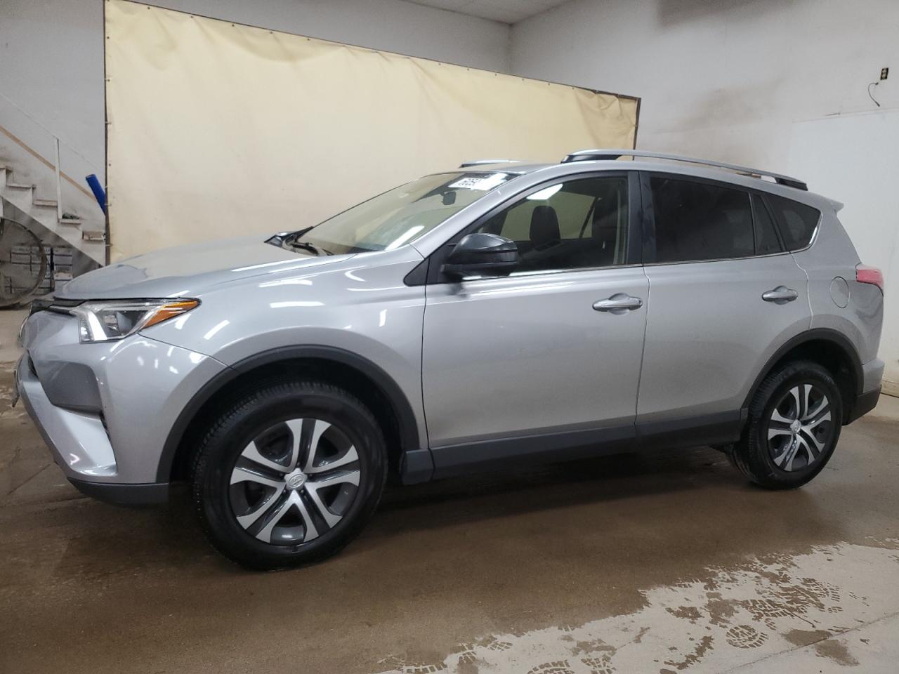 TOYOTA RAV4 LE 2018
