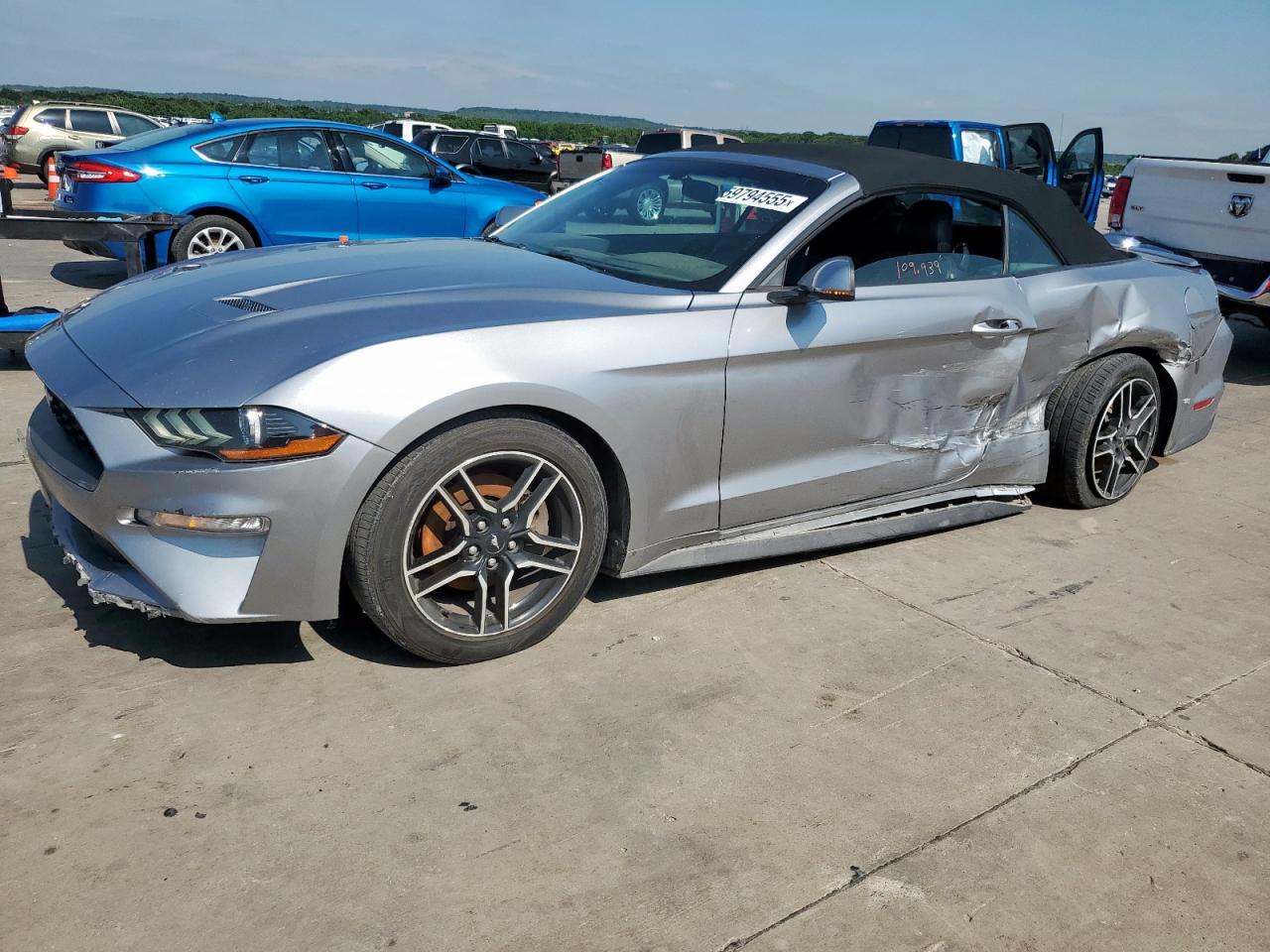 FORD MUSTANG 2020