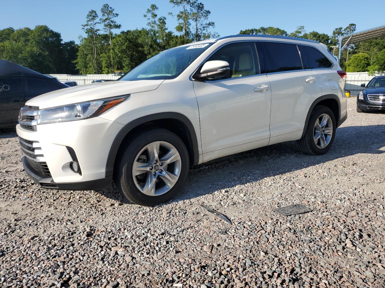 TOYOTA HIGHLANDER 2018