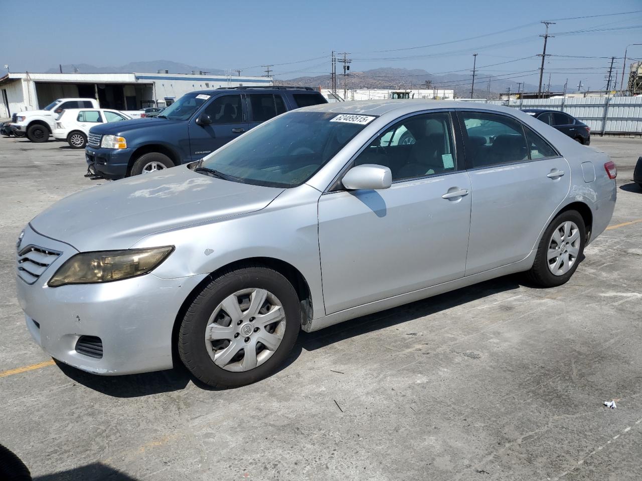 TOYOTA CAMRY BASE 2011
