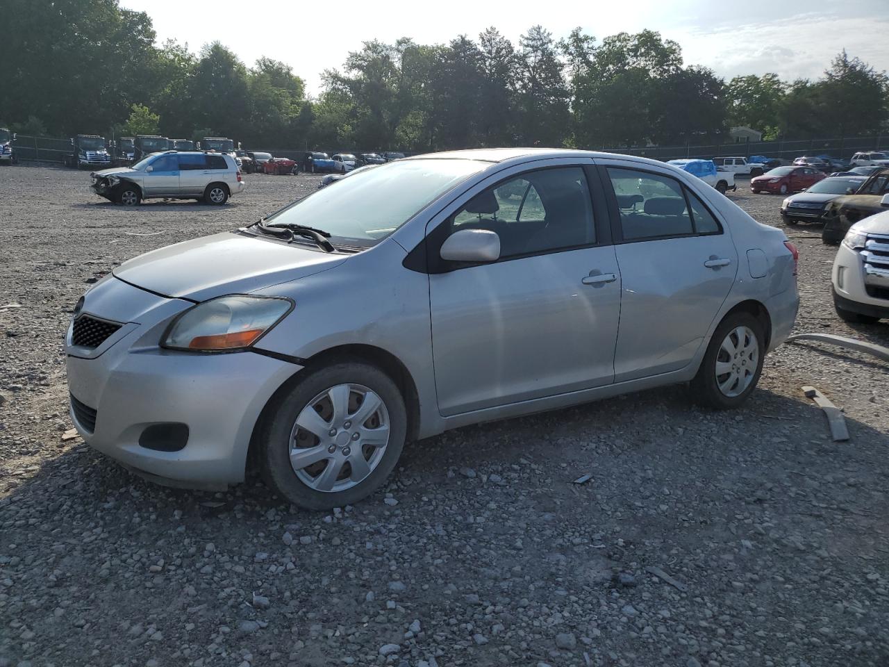 TOYOTA YARIS 2009
