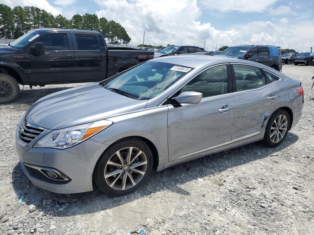 HYUNDAI AZERA 2015