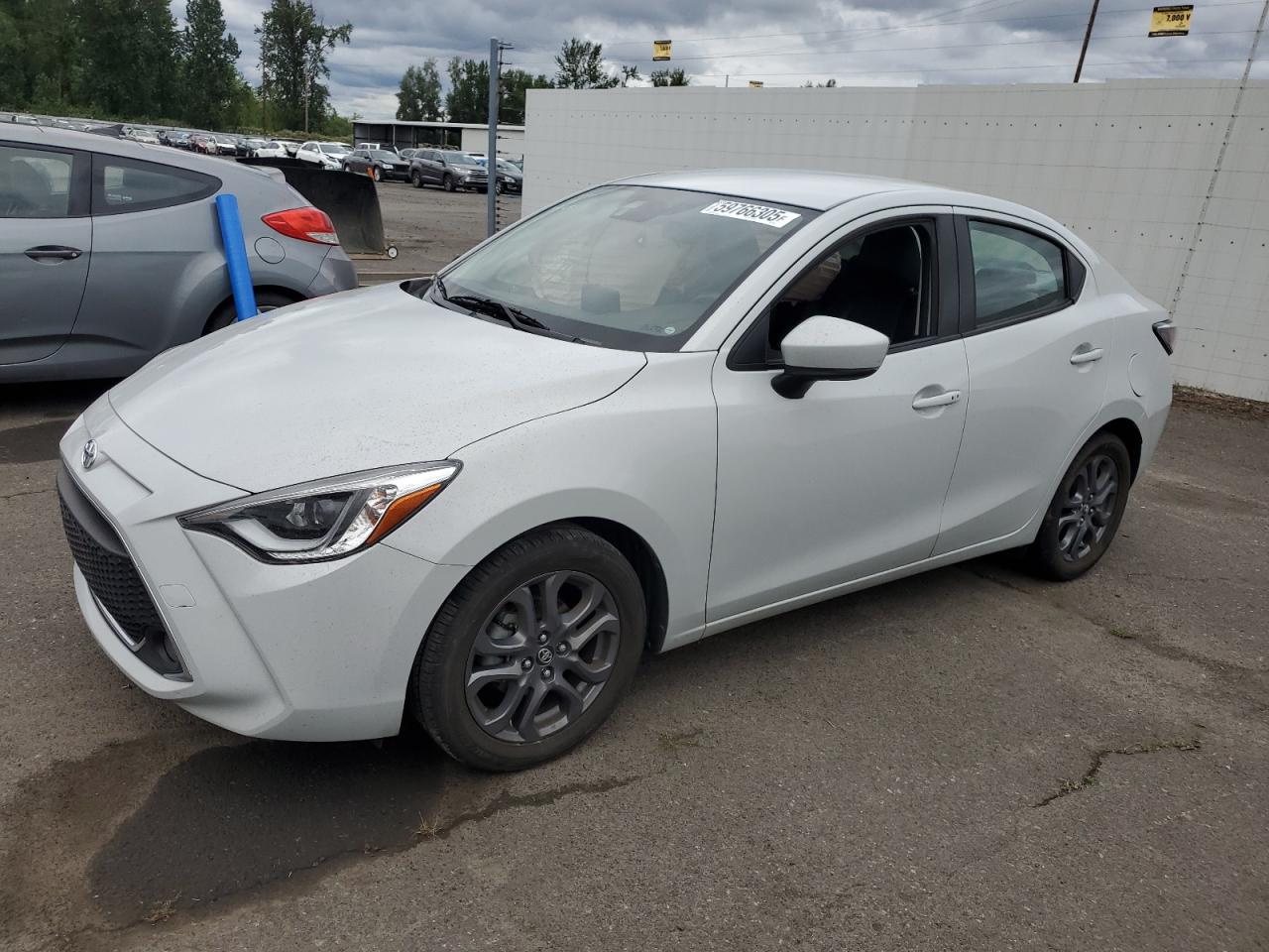 TOYOTA YARIS L 2019