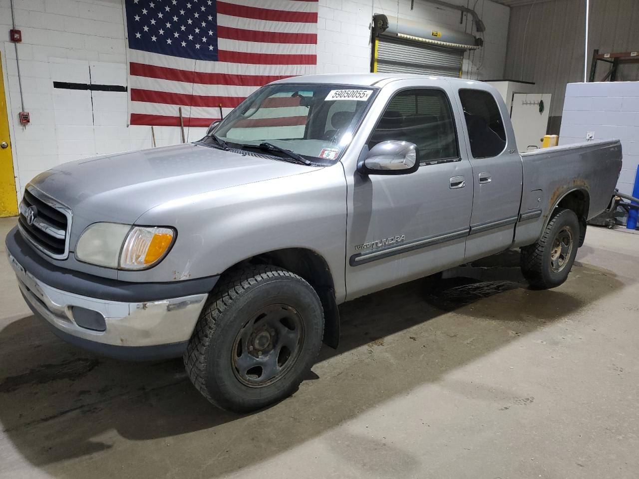 TOYOTA TUNDRA ACC 2002