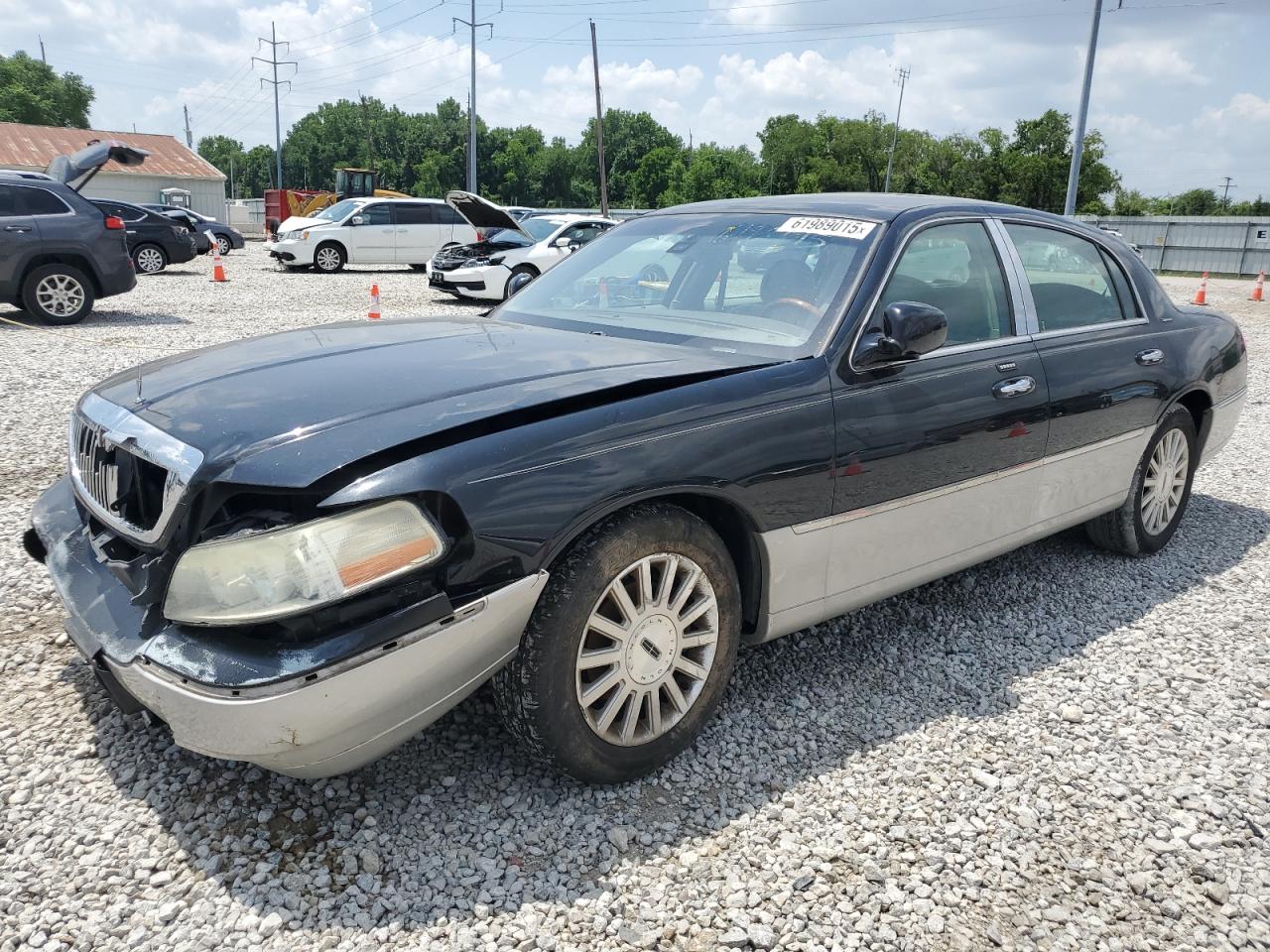 LINCOLN TOWN CAR S 2003