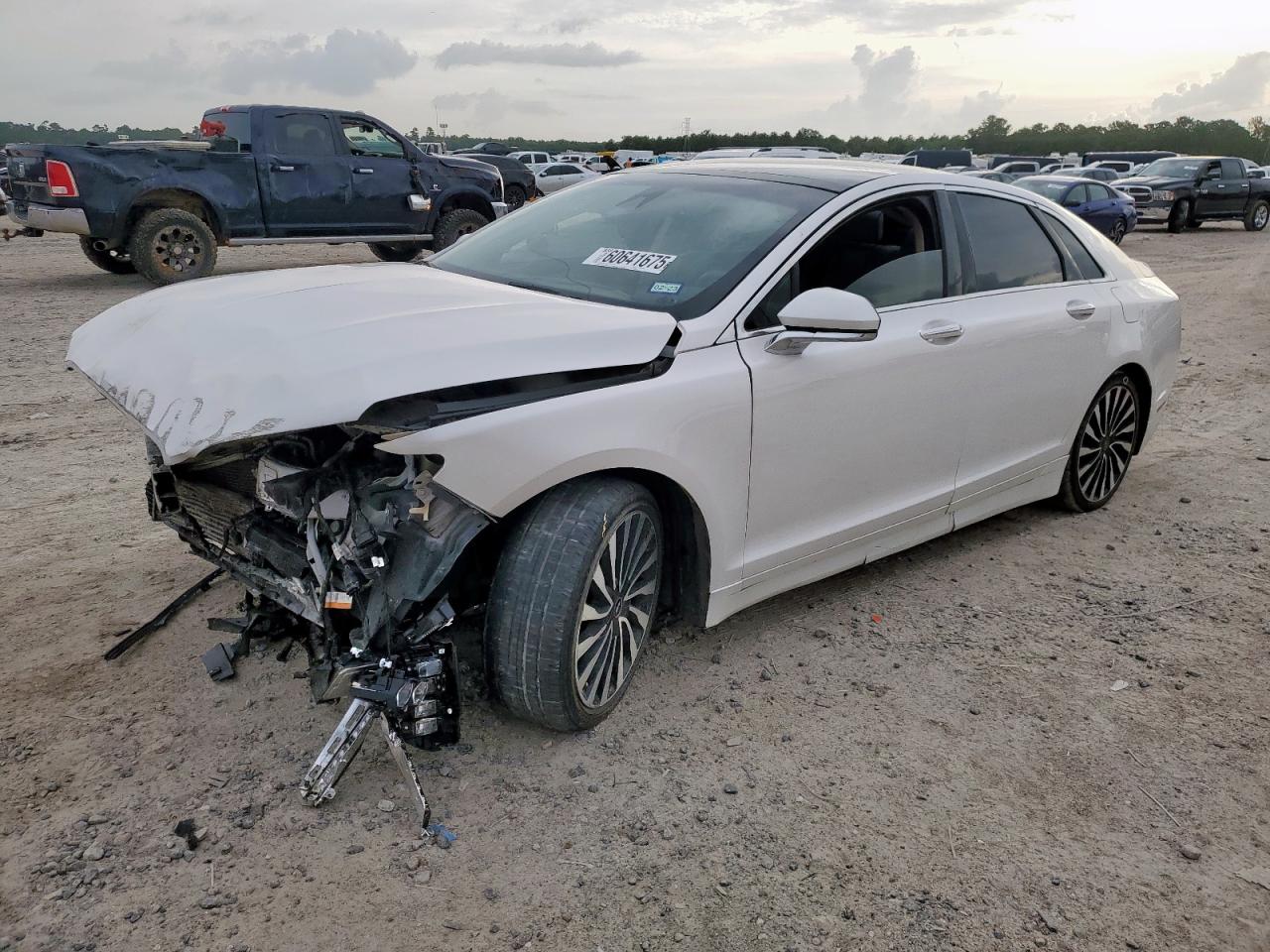 LINCOLN MKZ BLACK 2017