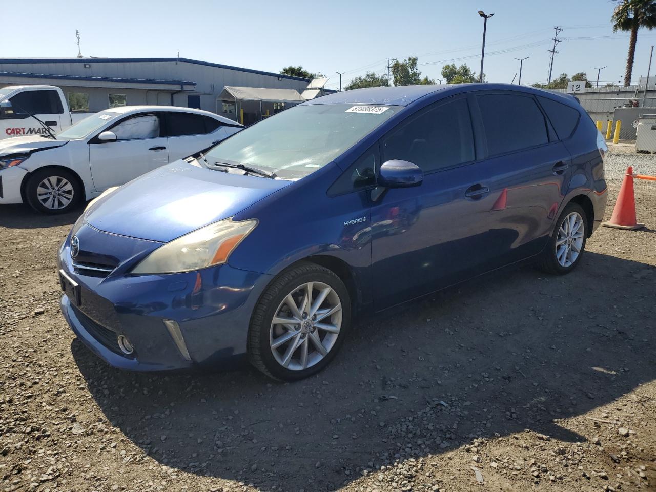 TOYOTA PRIUS V 2014