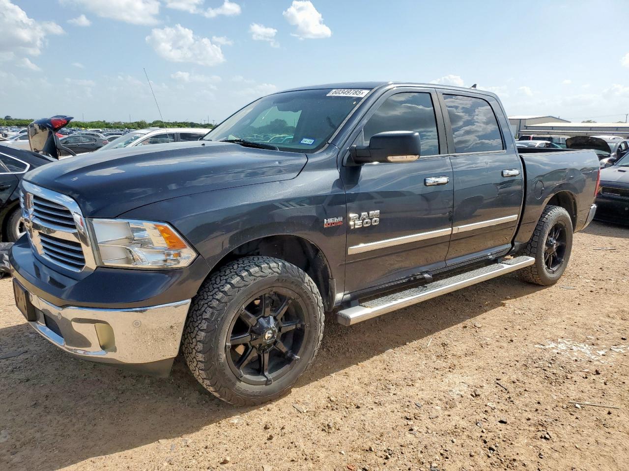 RAM 1500 SLT 2015