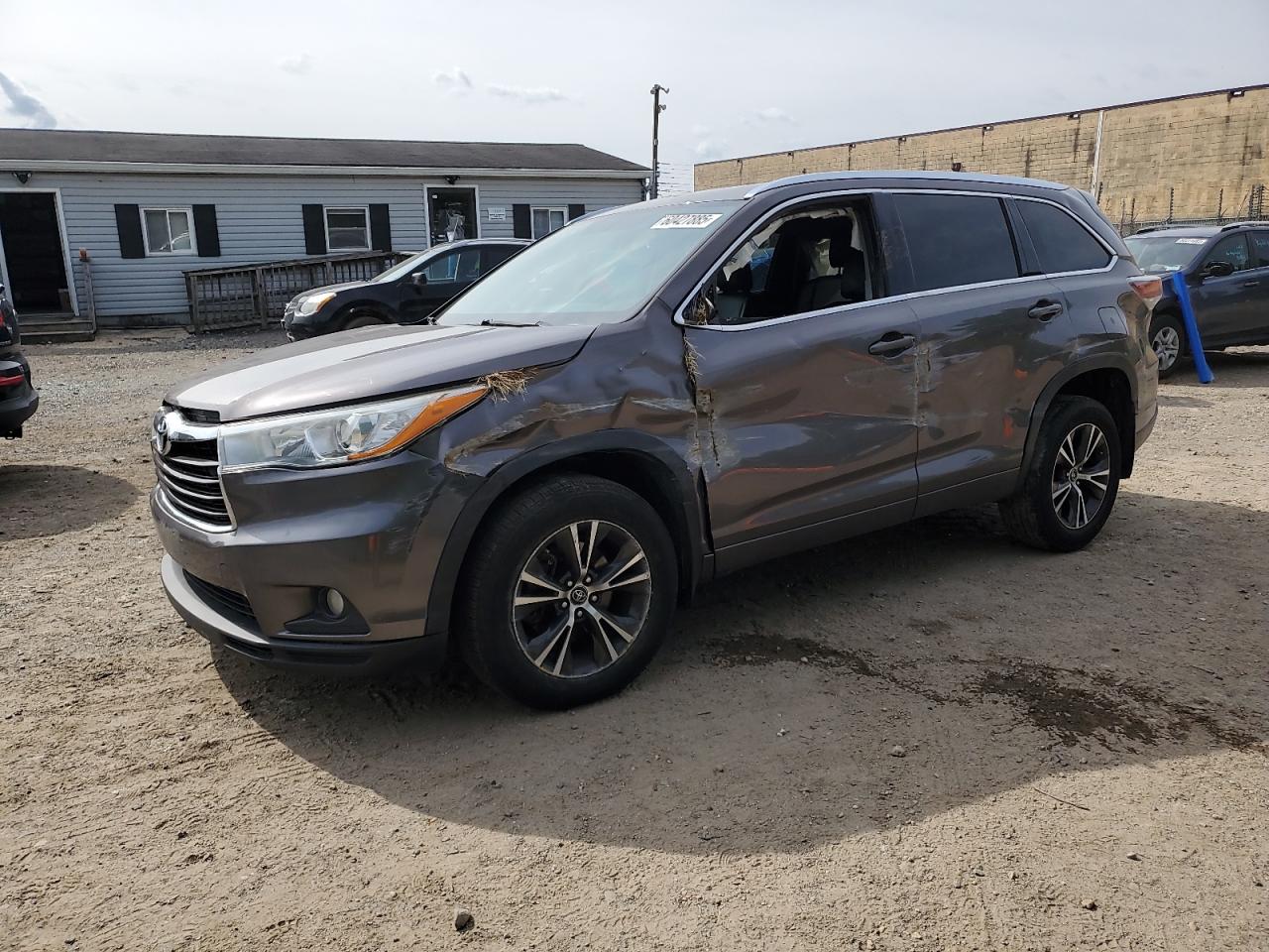 TOYOTA HIGHLANDER 2016