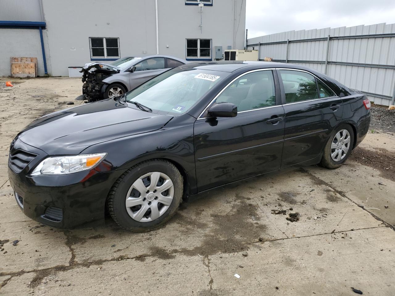 TOYOTA CAMRY BASE 2011