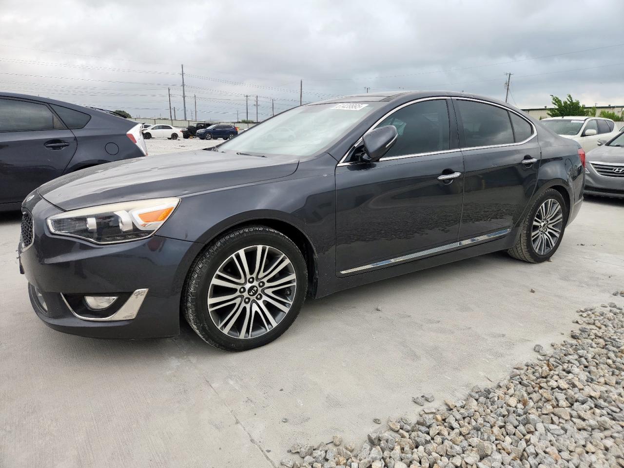 KIA CADENZA LU 2016