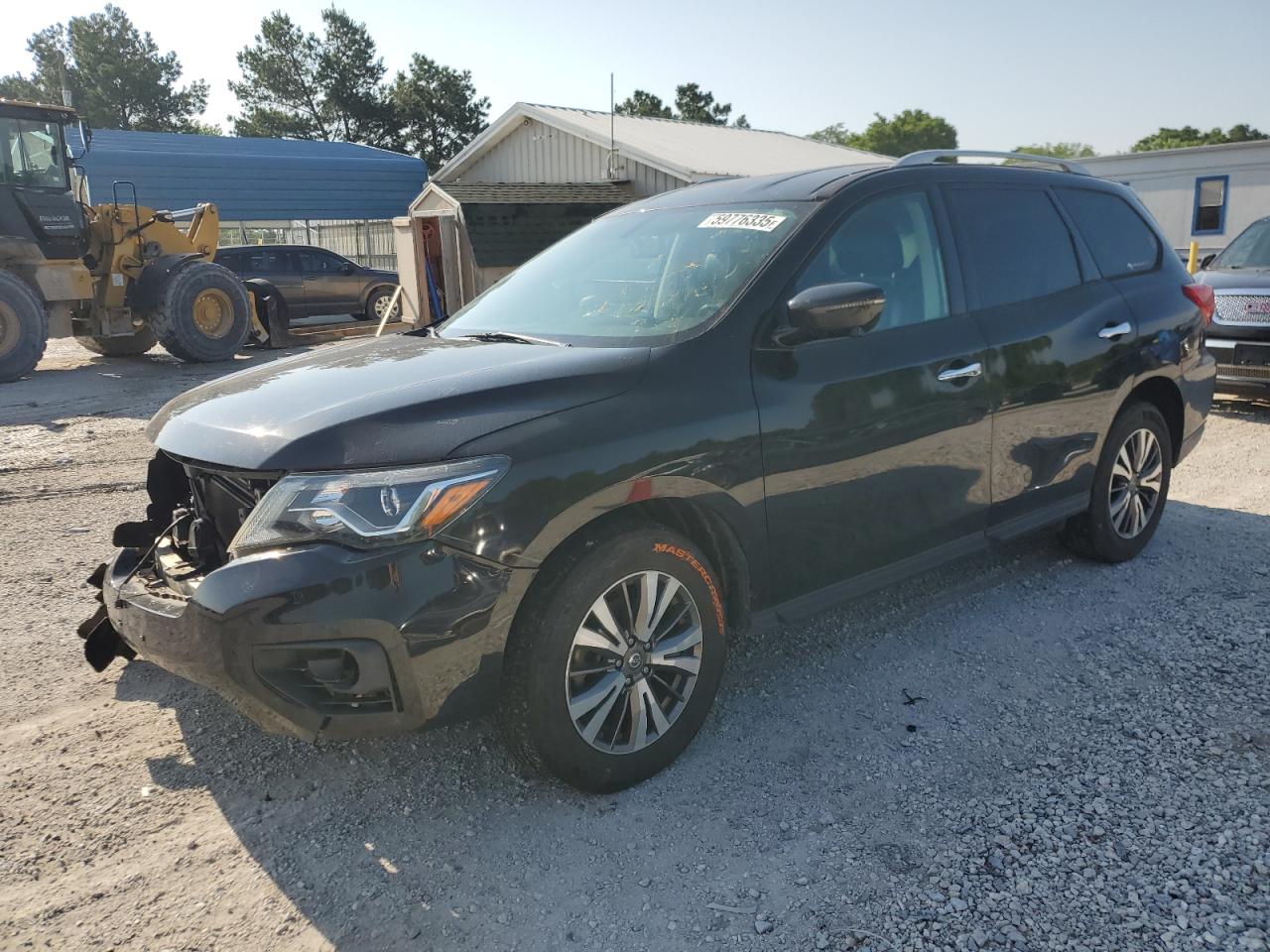 NISSAN PATHFINDER 2017